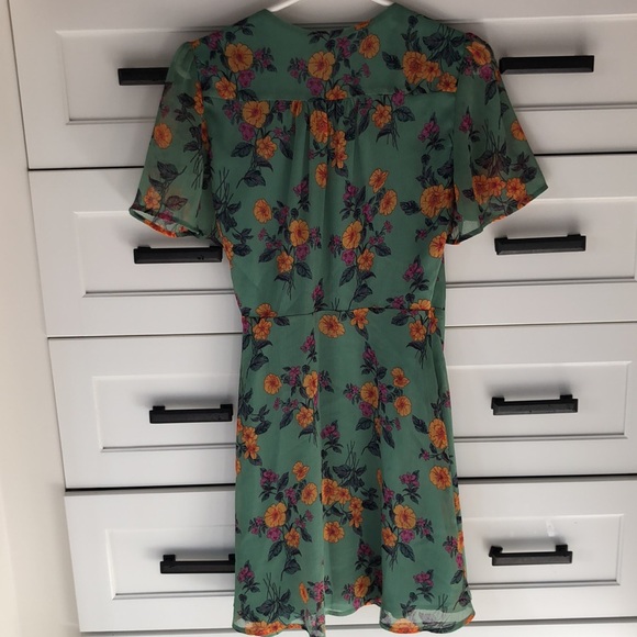 Lush dress - Picture 5 of 5